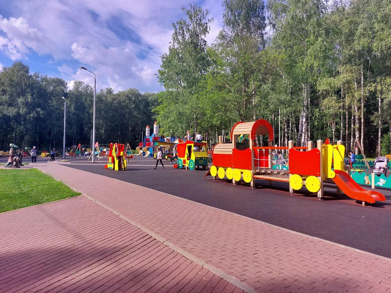 Фото Центральный парк культуры и отдыха им П.П. Белоусова - развлечение в Москве | Досугатор